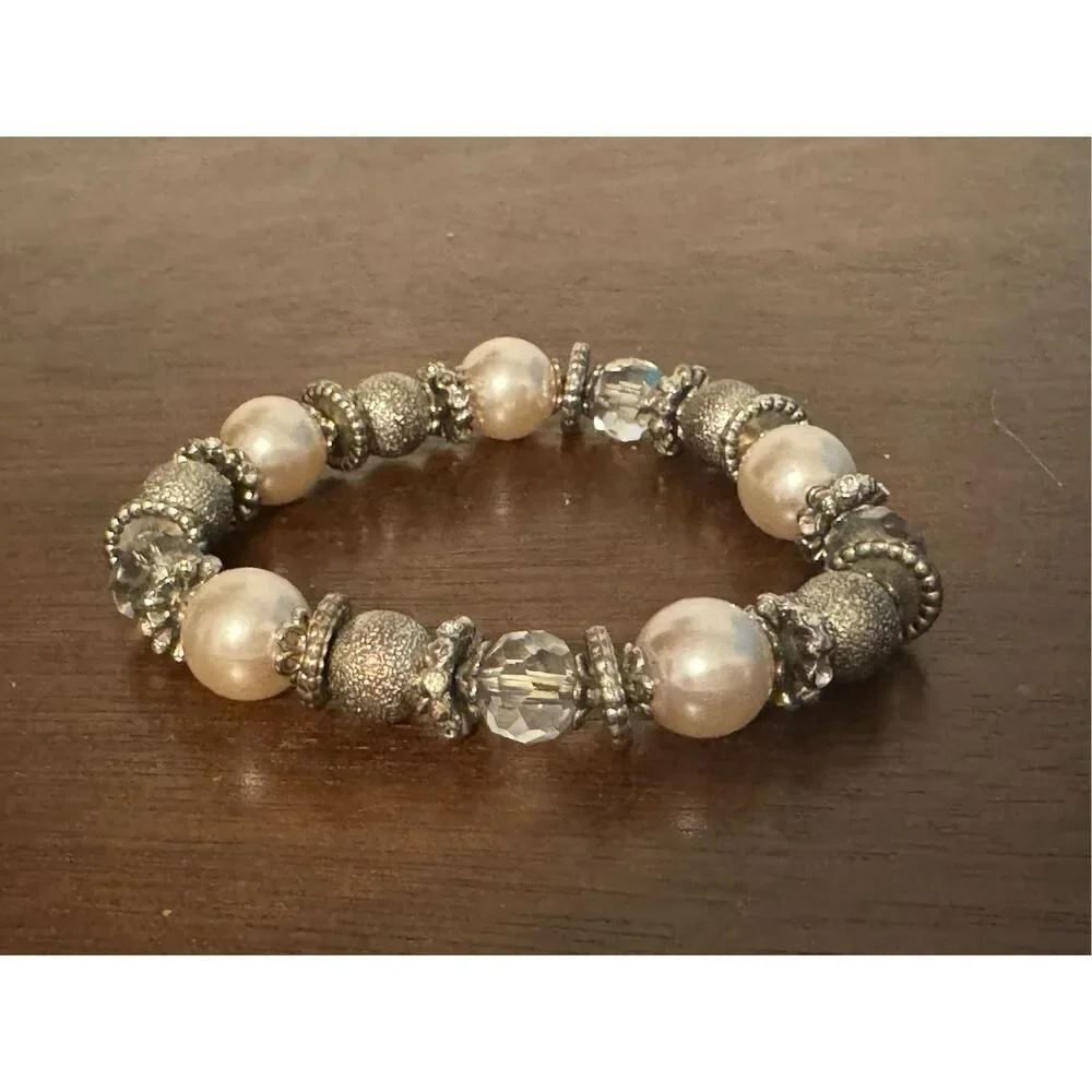 Women's Pink Silver Tone Pearly Rhinestone Beaded Bracelet Glam Western Feminine